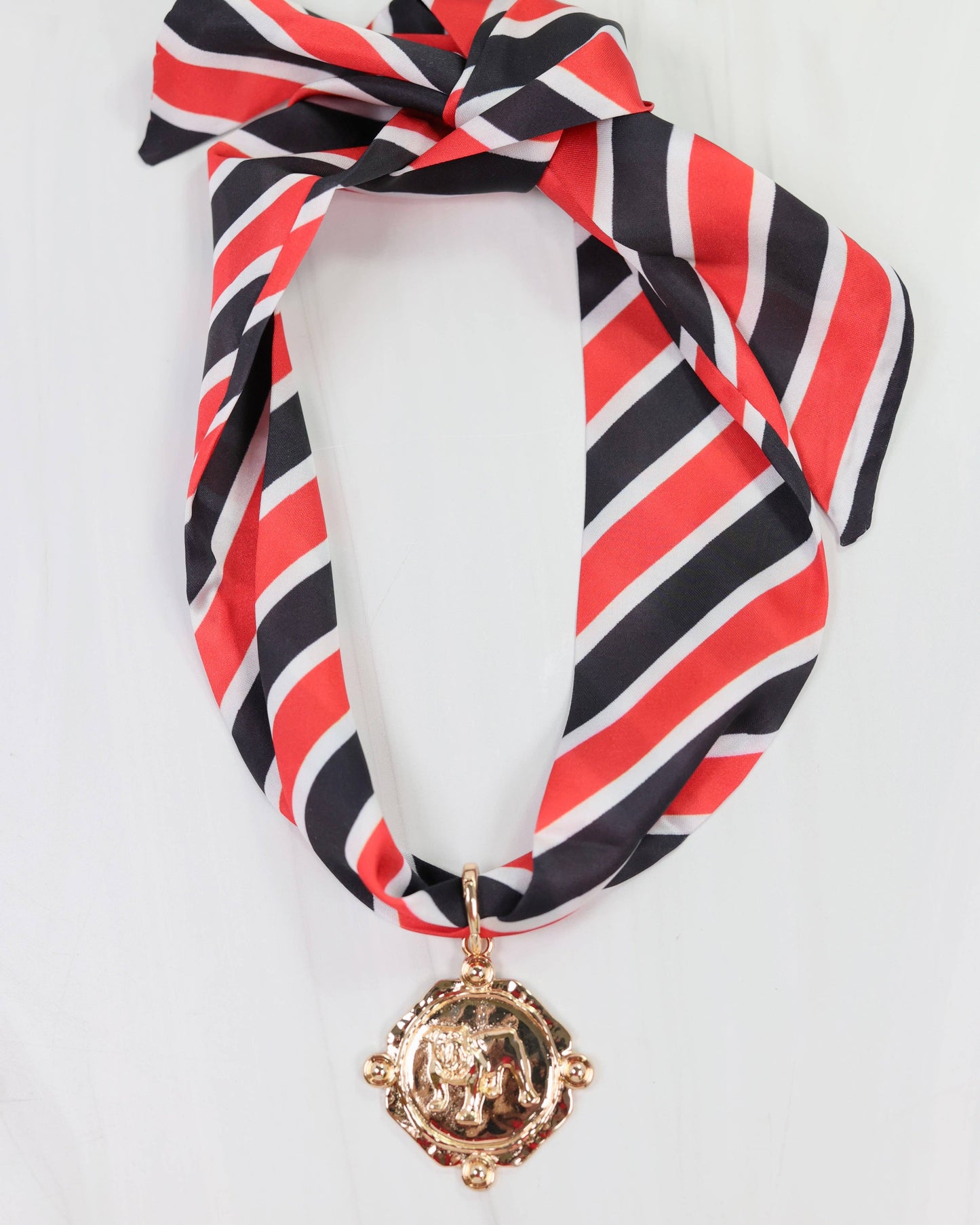 Donna Dog Gold Charm