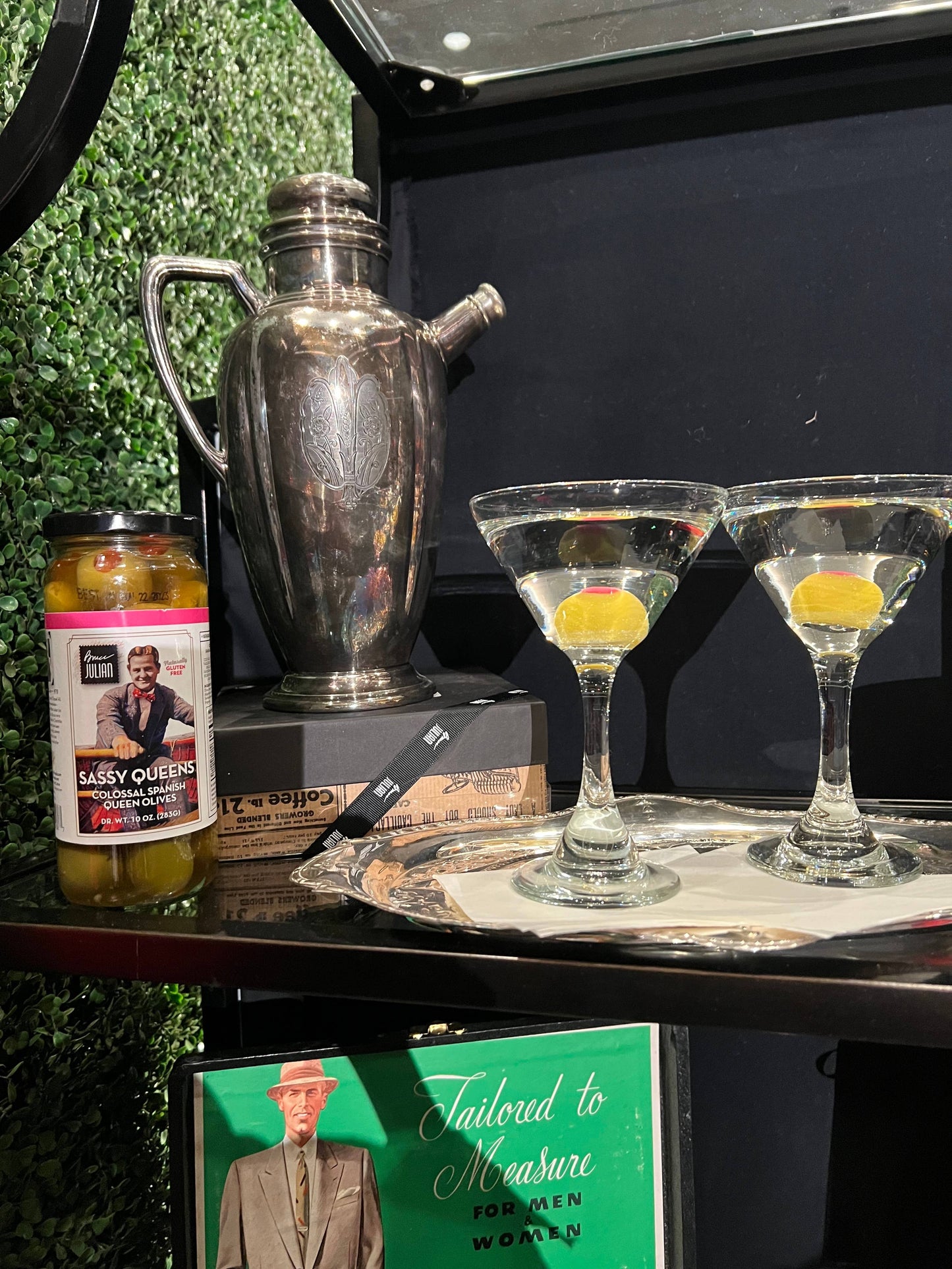 Sassy Queens Colossal Spanish Queen Olives