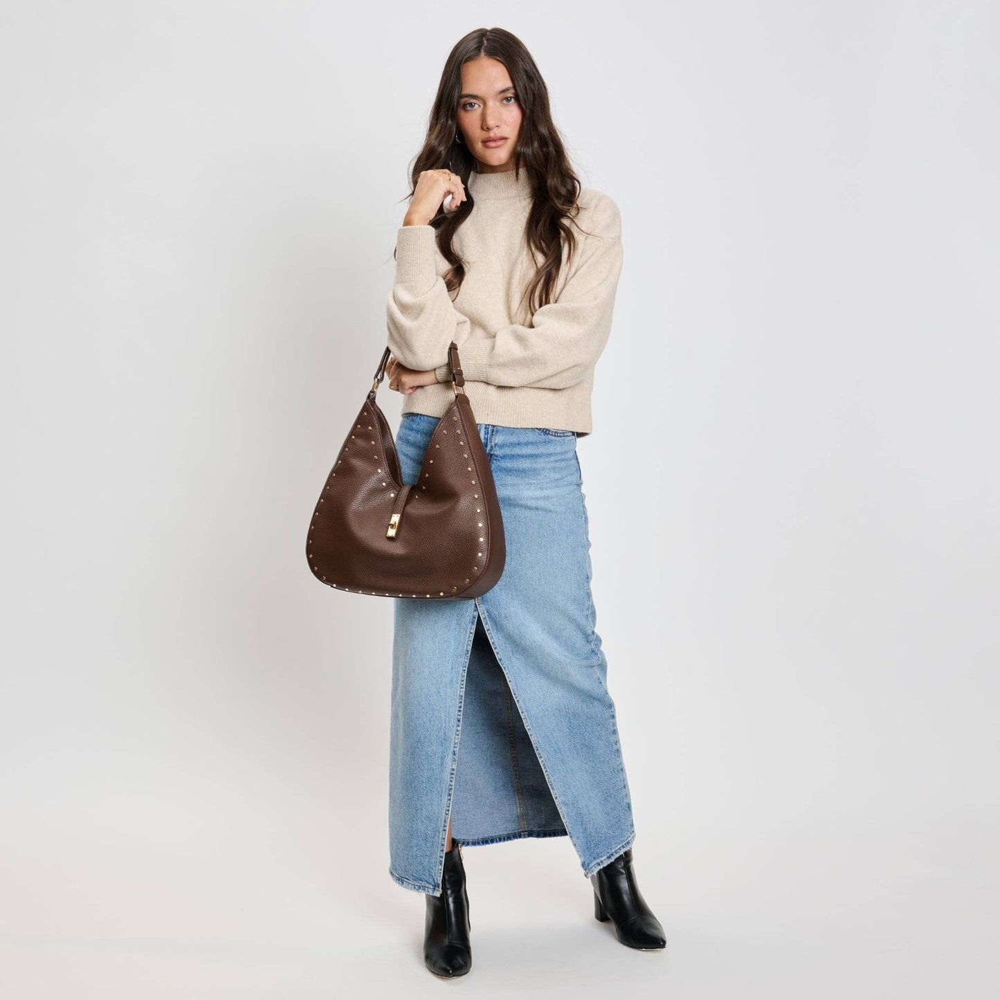 Olivia Hobo Handbag: Chocolate