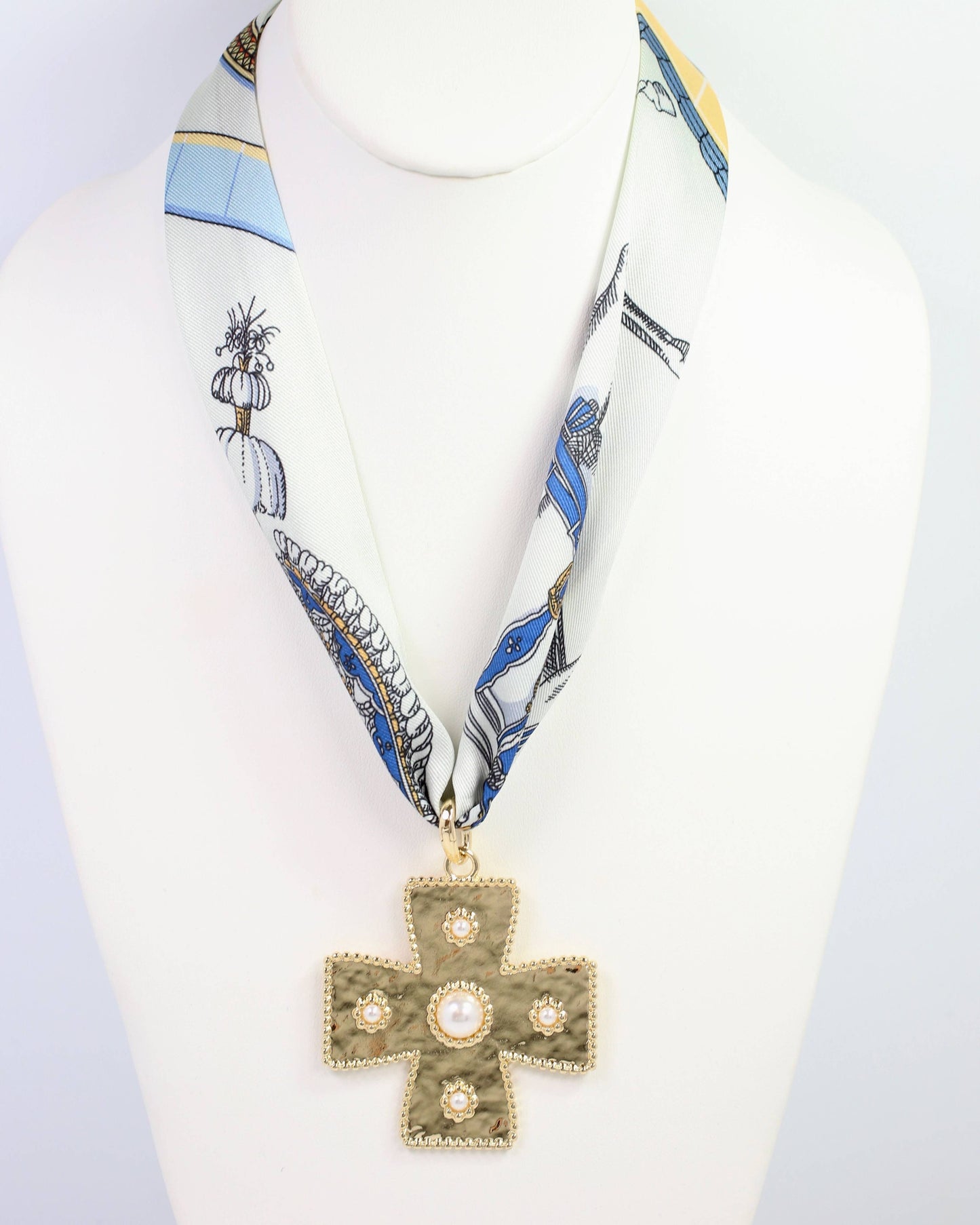 Cayce Large Cross Gold Charm