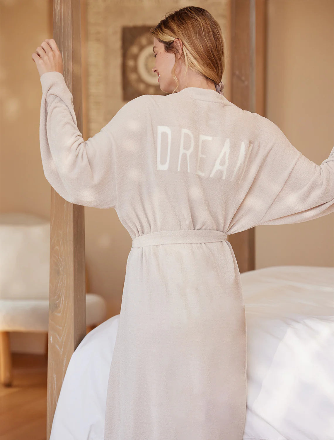 Barefoot dreams lite robe hotsell