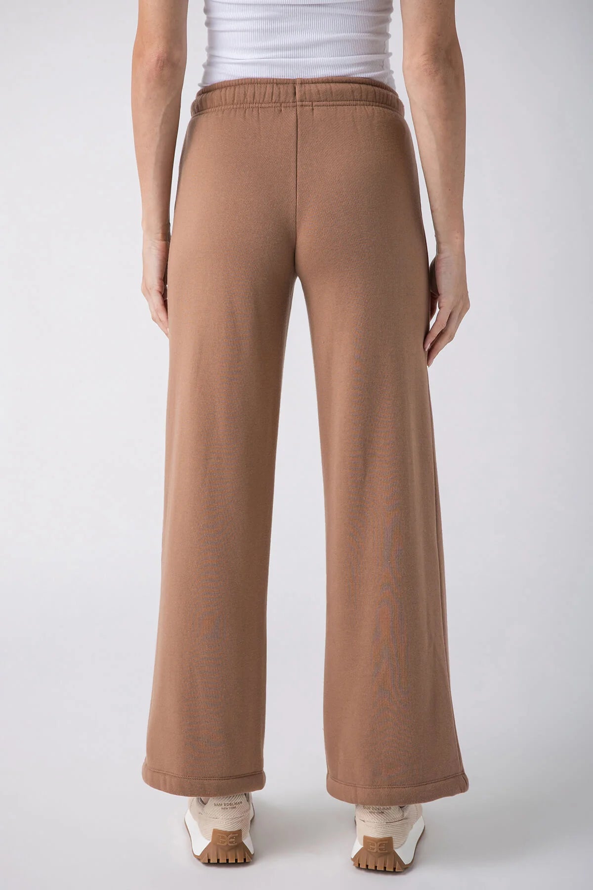 FINAL SALE Z Supply Feeling The Moment Sweatpants - Campfire