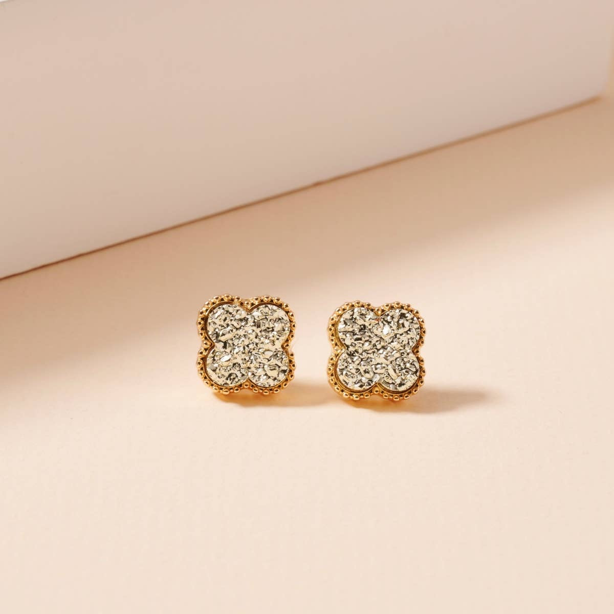 Flower Druzy Stone Stud Earrings - Gold