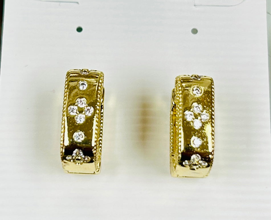 Van Clef Huggie Earrings