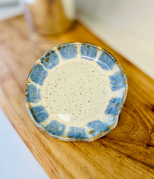 Etta B Round Spoon Rest-Blue Willow