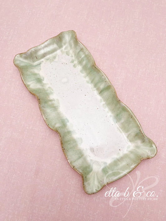 Etta B Wavy Appetizer Tray In Matcha