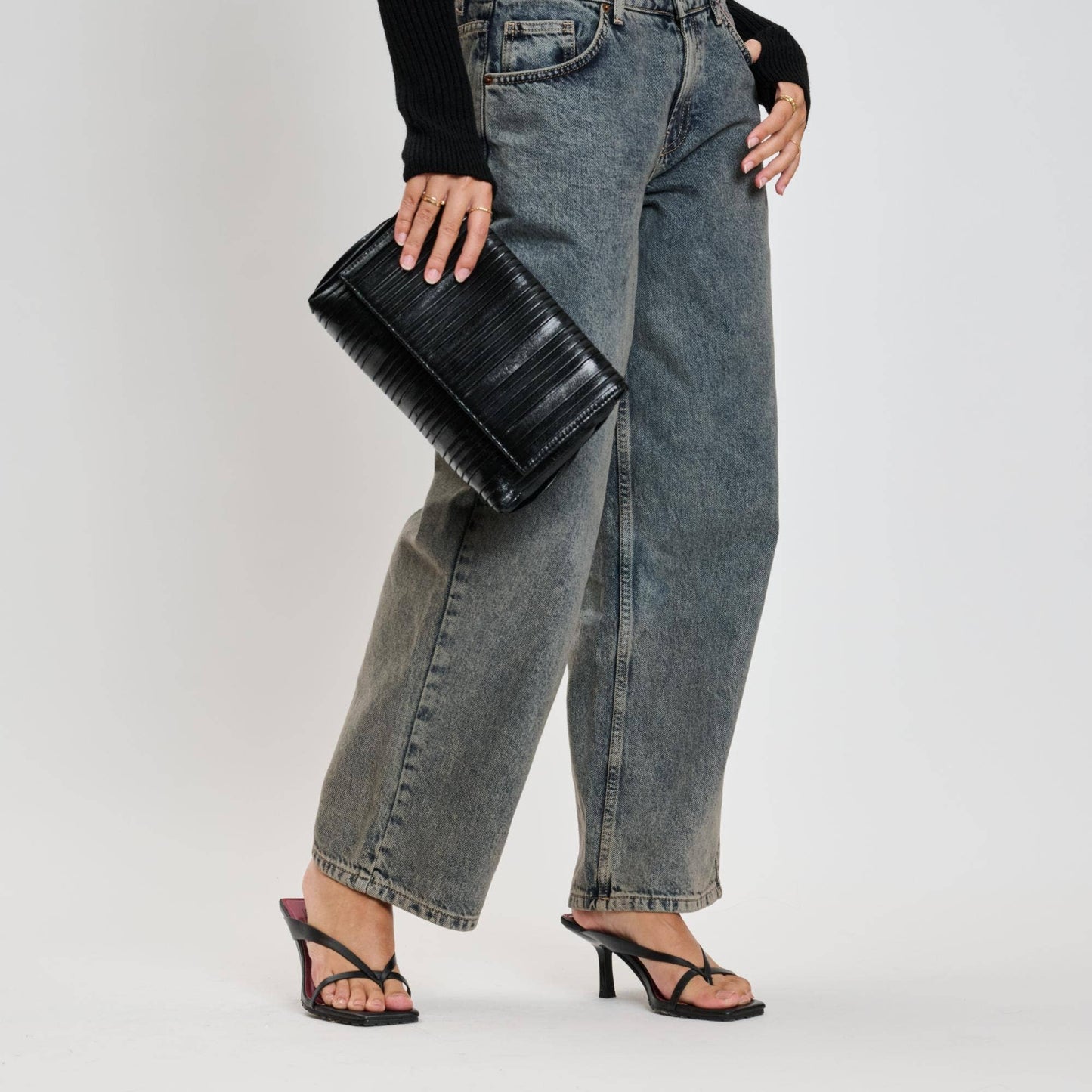 Esmeralda Clutch Handbag: Black