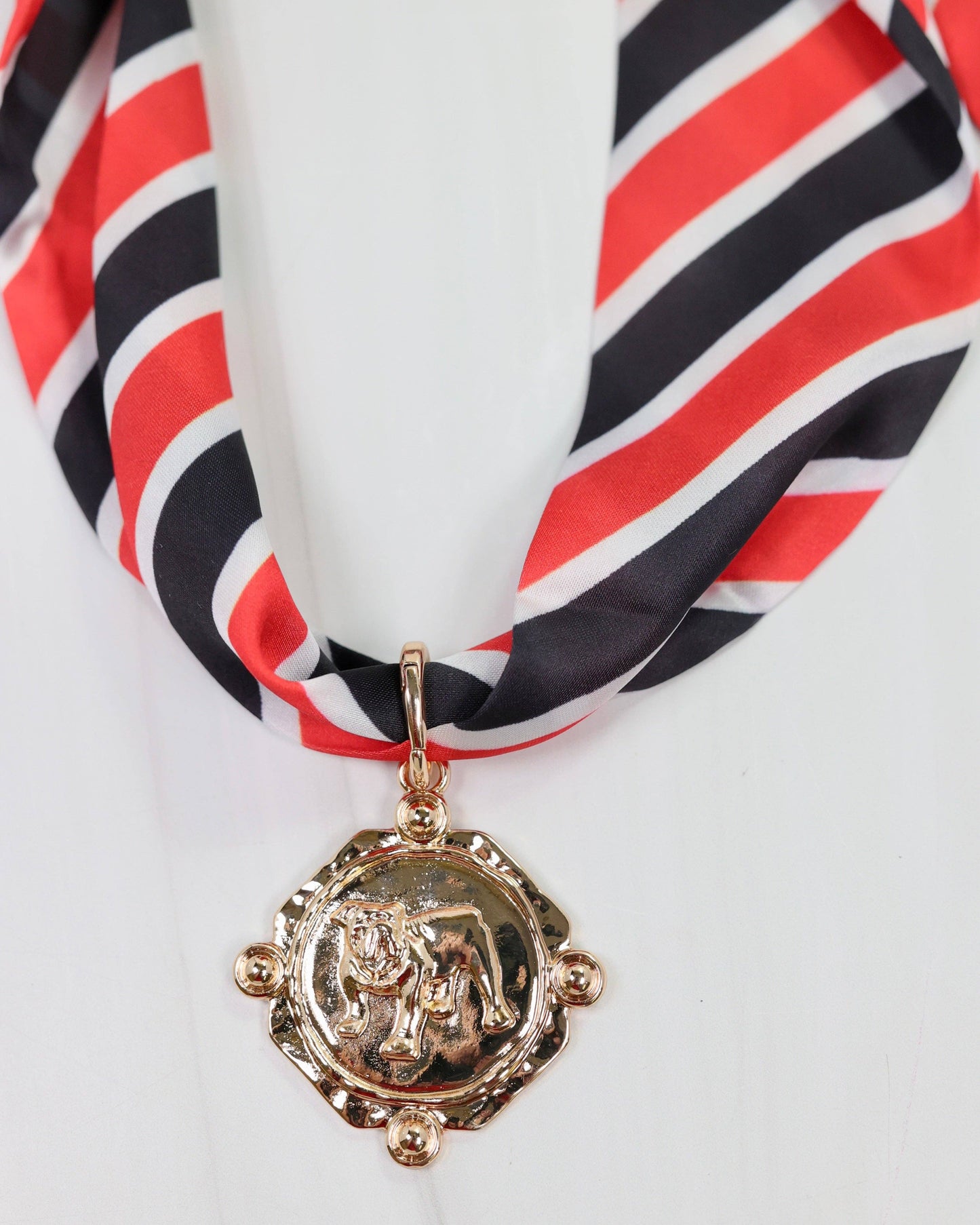 Donna Dog Gold Charm