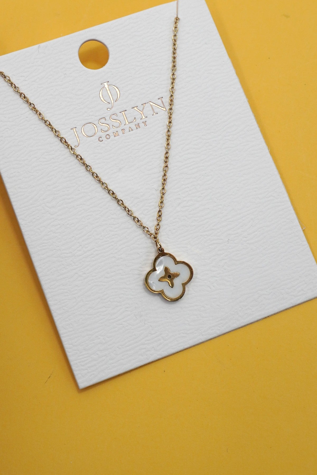 Clover Necklace