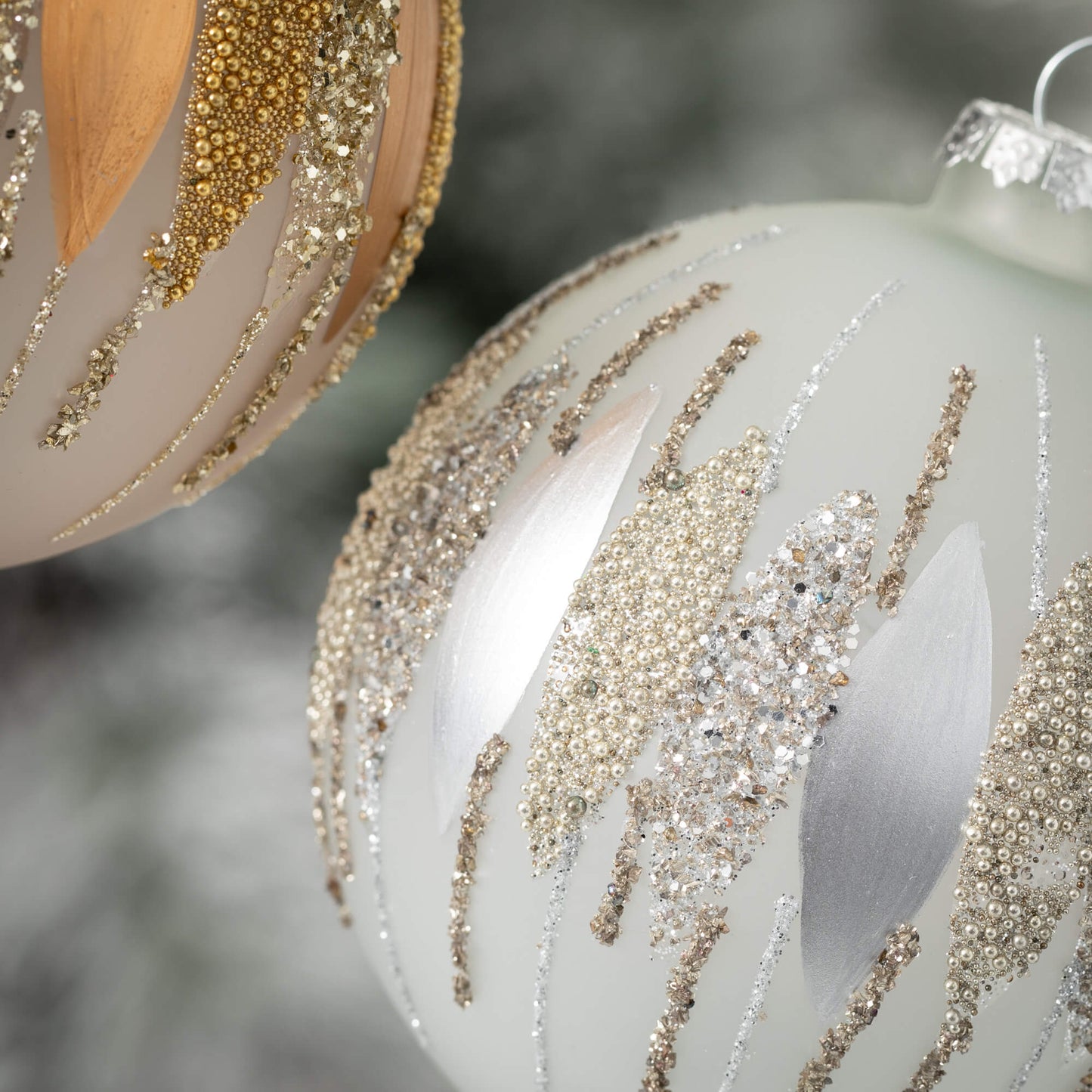 Vintage Star Ball Ornament