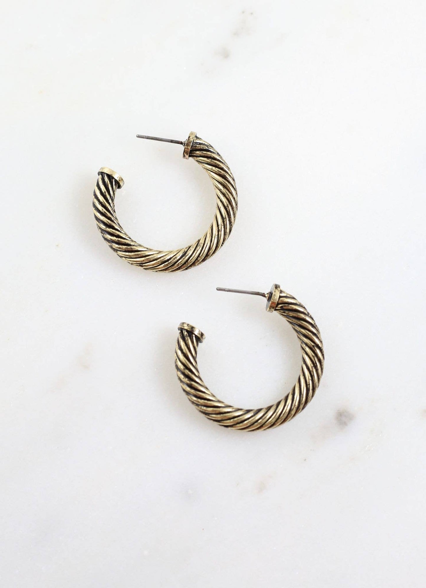 Geddes Cable Hoop Earring In Gold