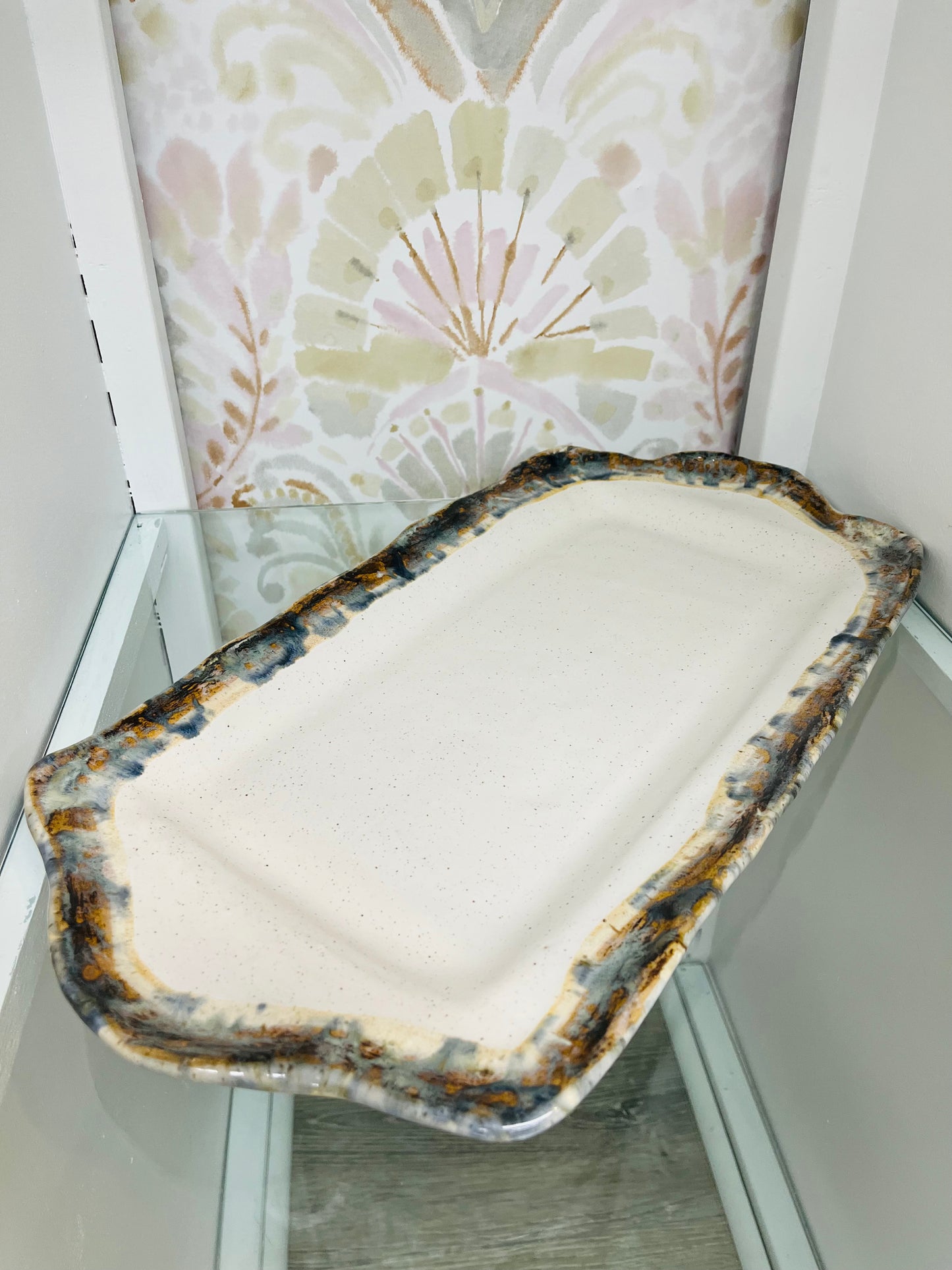 EB Rectangle Handle Tray In Magnolia