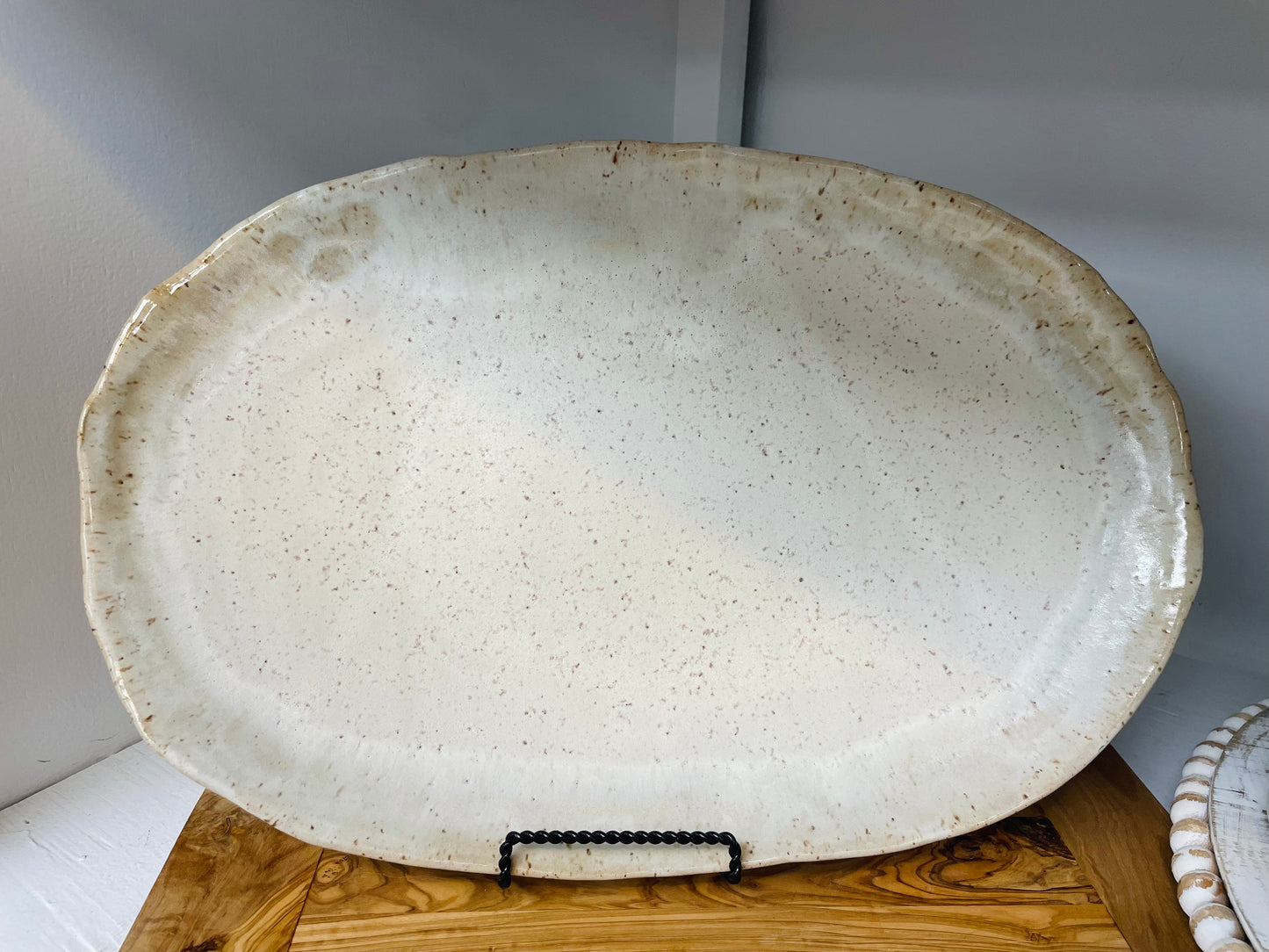 Etta B Oval Sandwich Platter In Dogwood