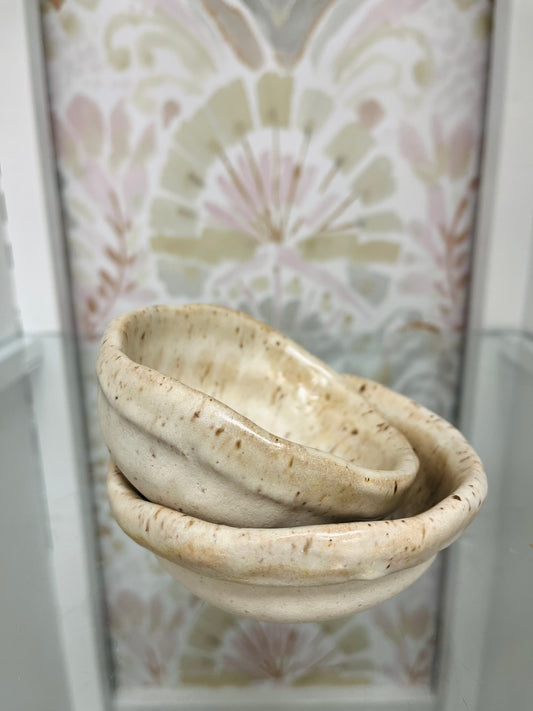 Etta B Small Salsa Bowl In Dogwood
