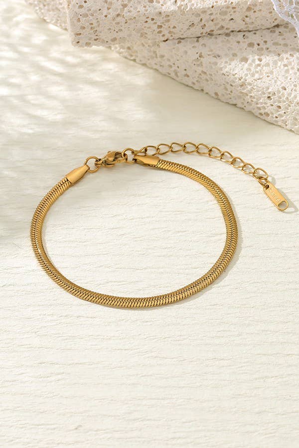 Cassidy Herringbone Bracelet