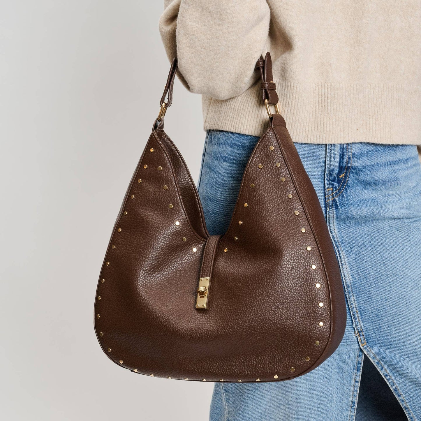 Olivia Hobo Handbag: Chocolate
