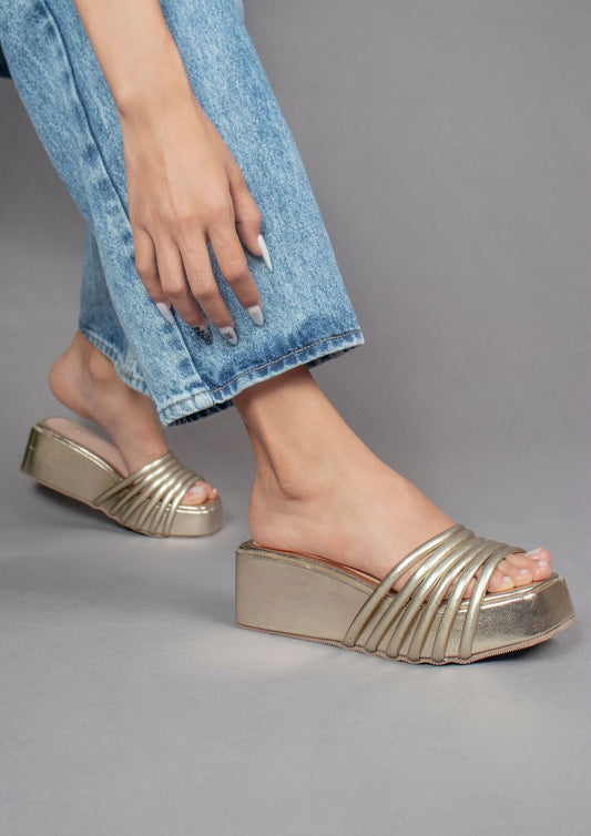 Lucy Slip On Wedge