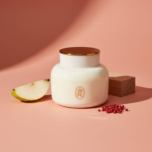 20 oz Heritage Candle: Belle