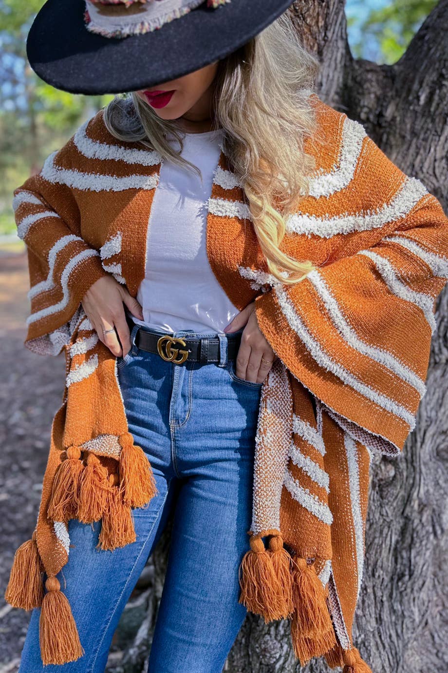 Western Textured Cardigan with Chunky Tassel: One Size