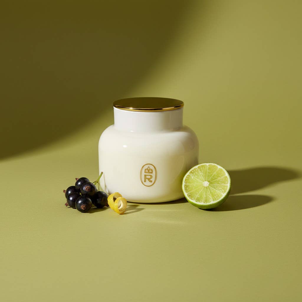 20 oz Heritage Candle: Belle