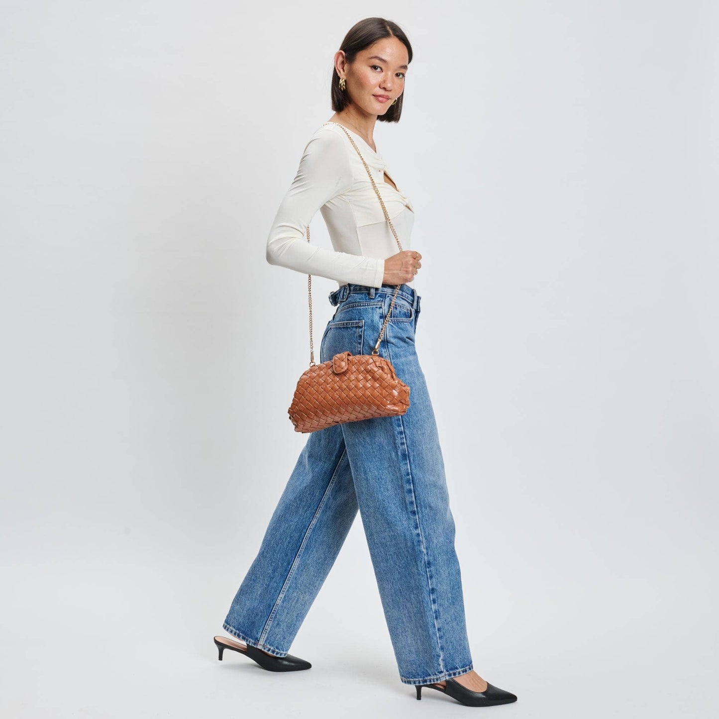 GiGi Crossbody Handbag: Tan