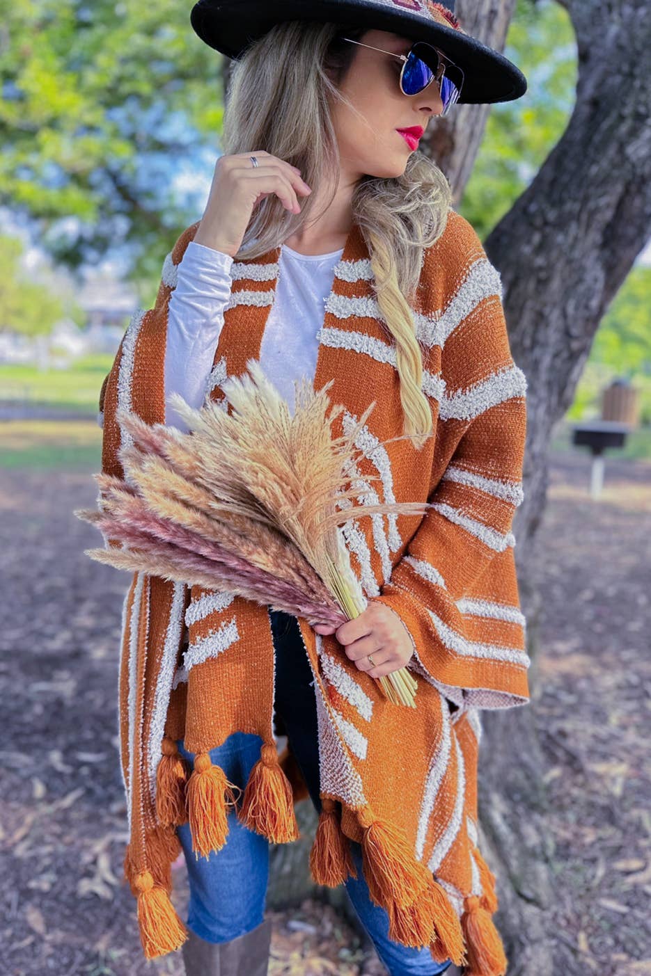 Western Textured Cardigan with Chunky Tassel: One Size