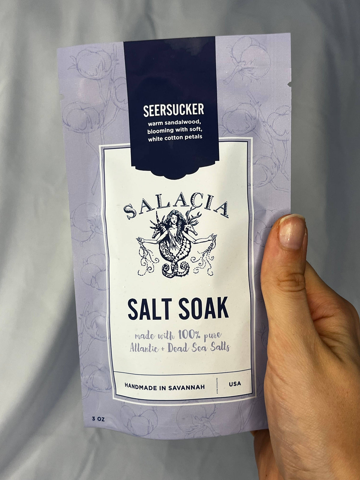 Seersucker Salt Soak - Sandalwood & Cotton Neutral Scents