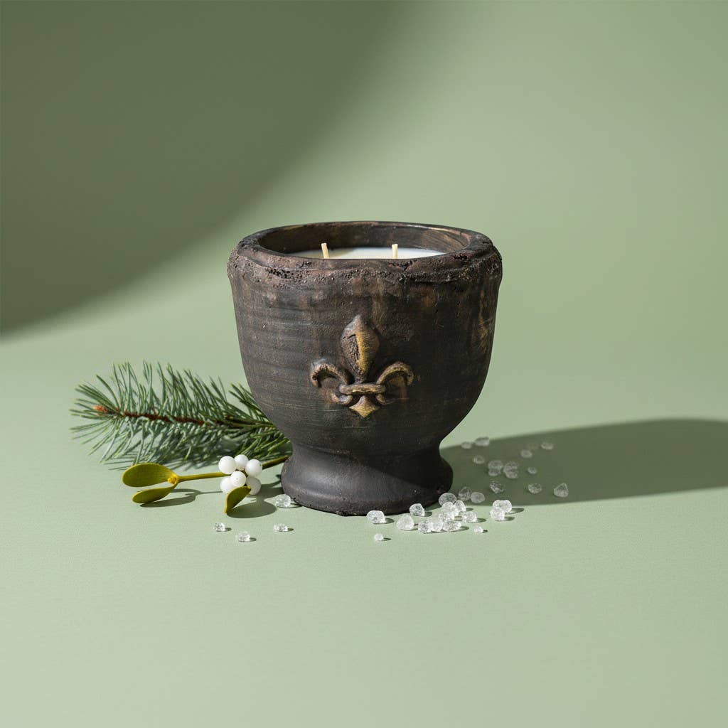 20 oz Classic Pottery Candle: Southern Suede