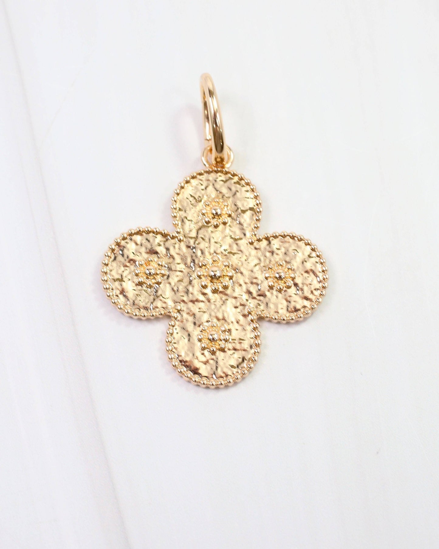 Winder Clover Gold Charm