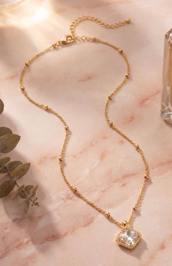 Izzy Decorated Pendant Necklace-Crystal