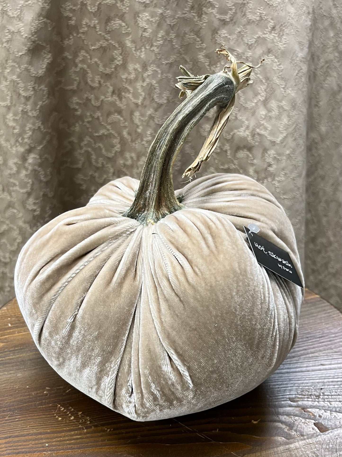 8 inch Pumpkins