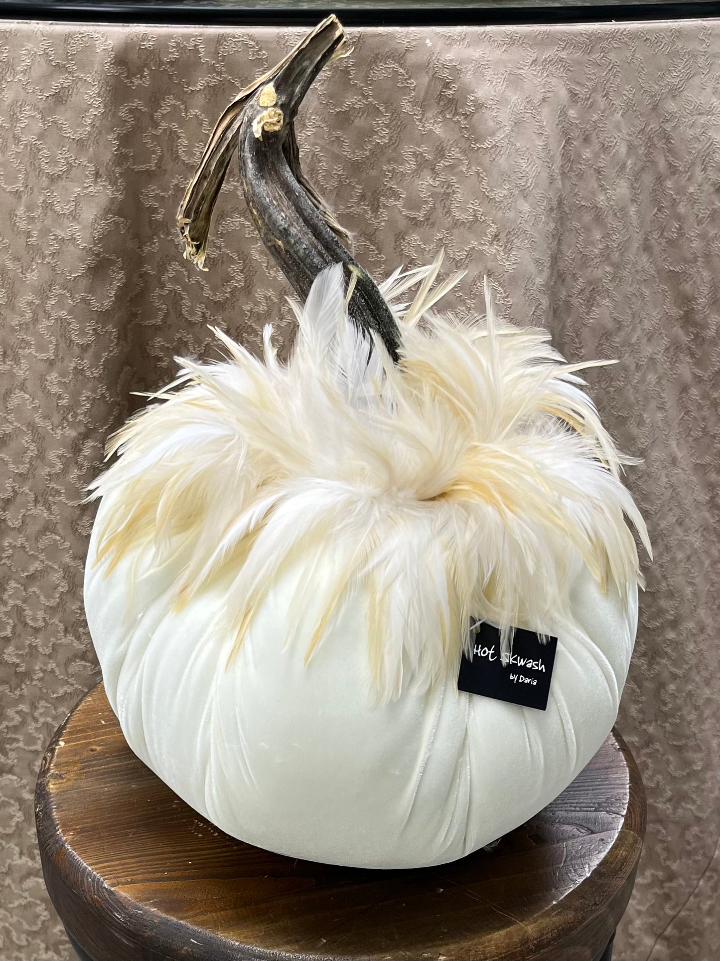 JR Jumbo Pumpkins with Feather Collar