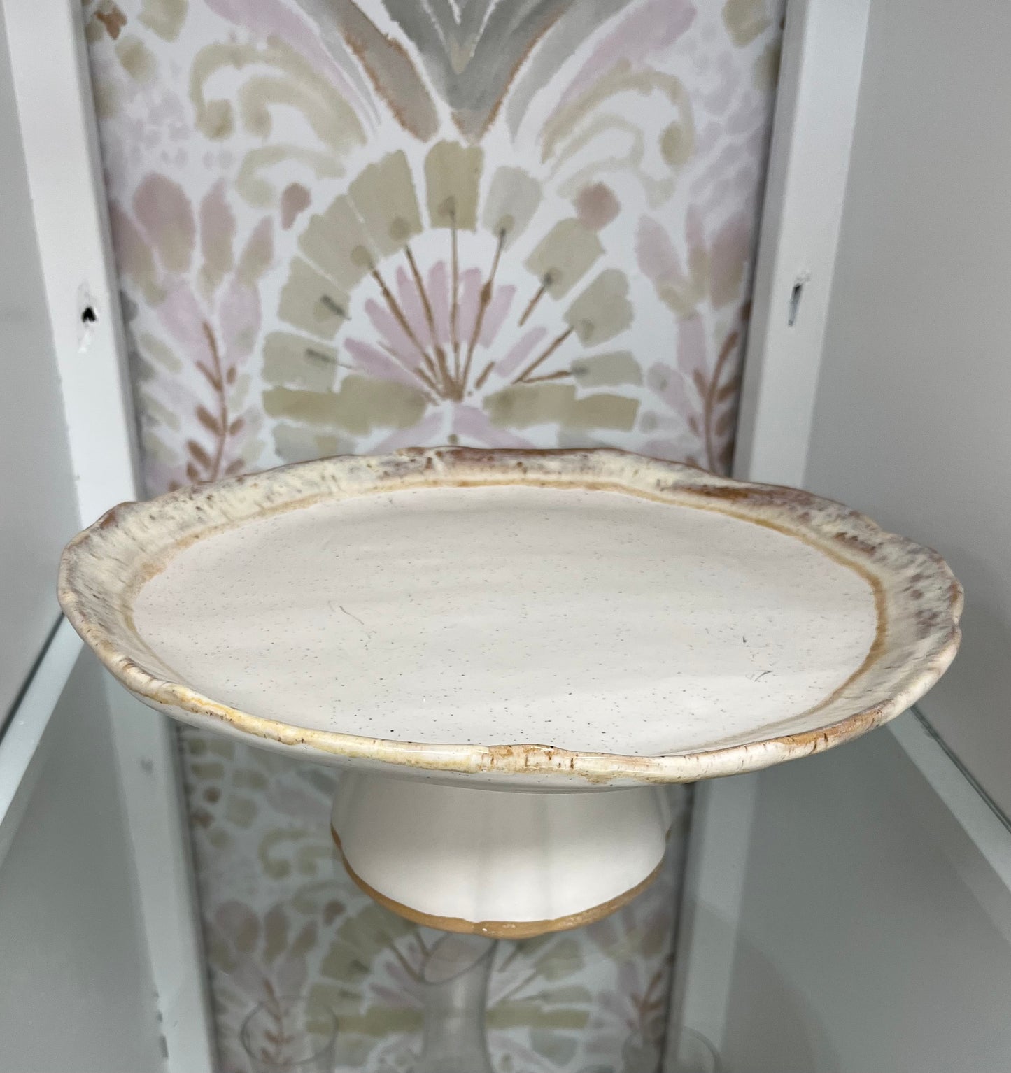 EB Cake Stand In Cottonwood