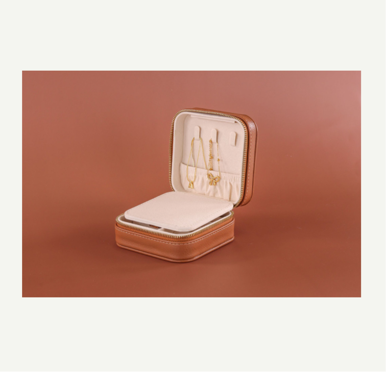 Leather Jewelry Case - Ivory