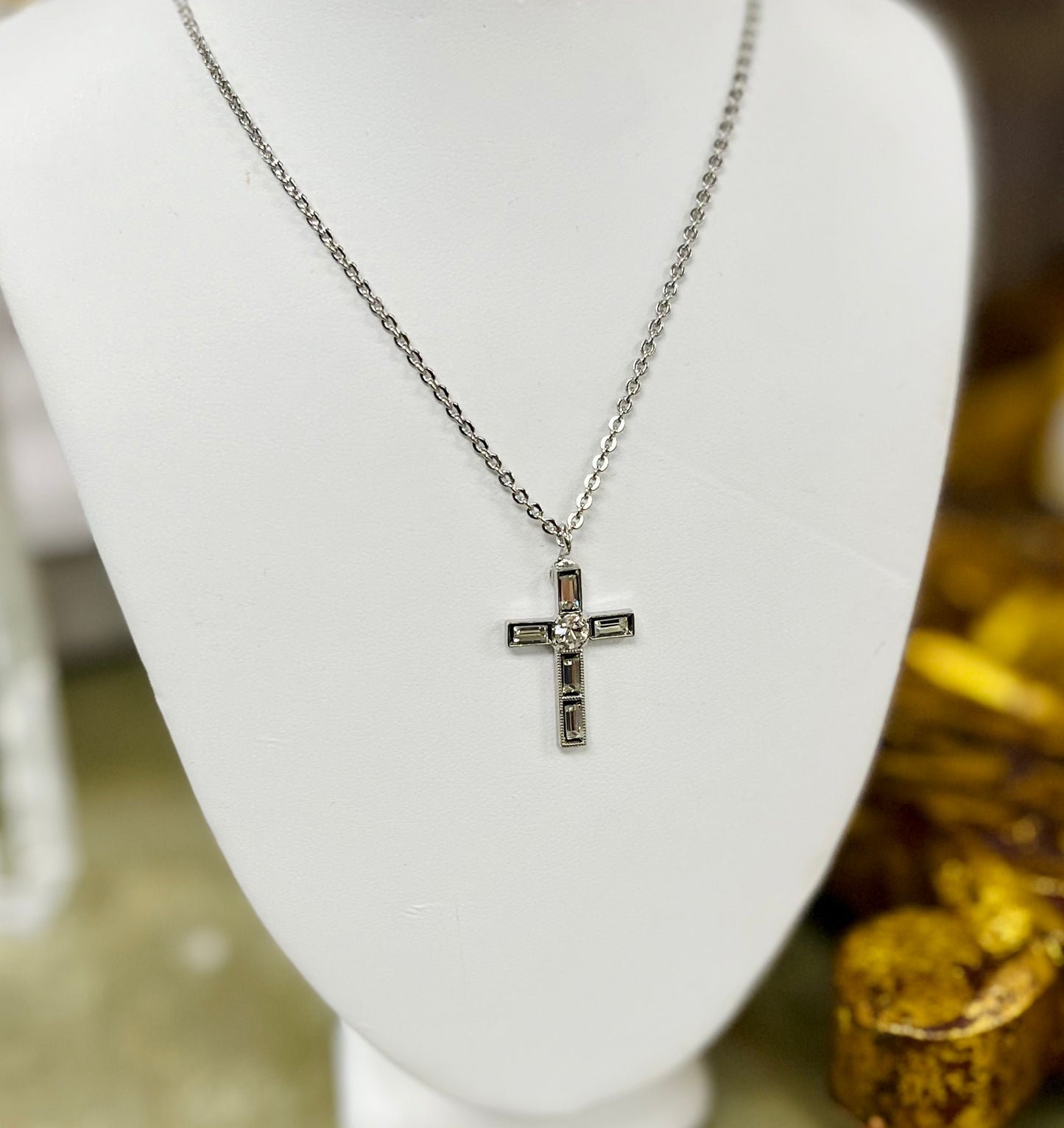 Teagan Cross Pendant Necklace - Crystal/Palladium