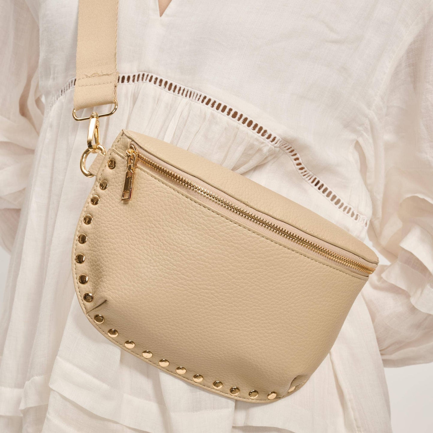 Gizelle Belt Bag: Natural