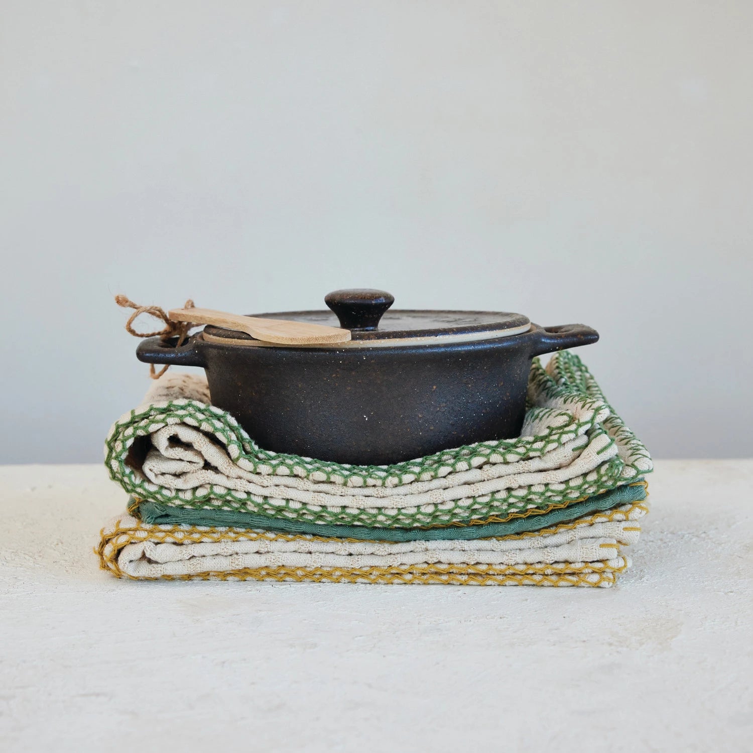 Creative Co-Op Stoneware Brie Baker