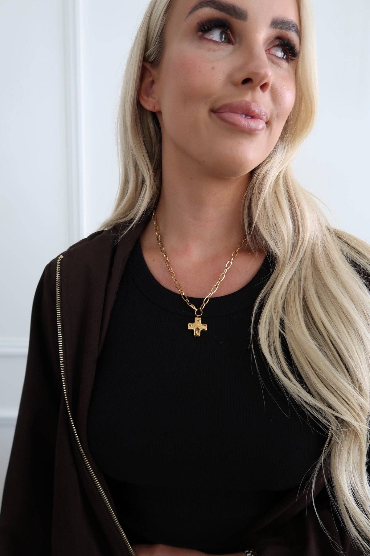 PAPERCLIP CROSS NECKLACE ￼: Silver