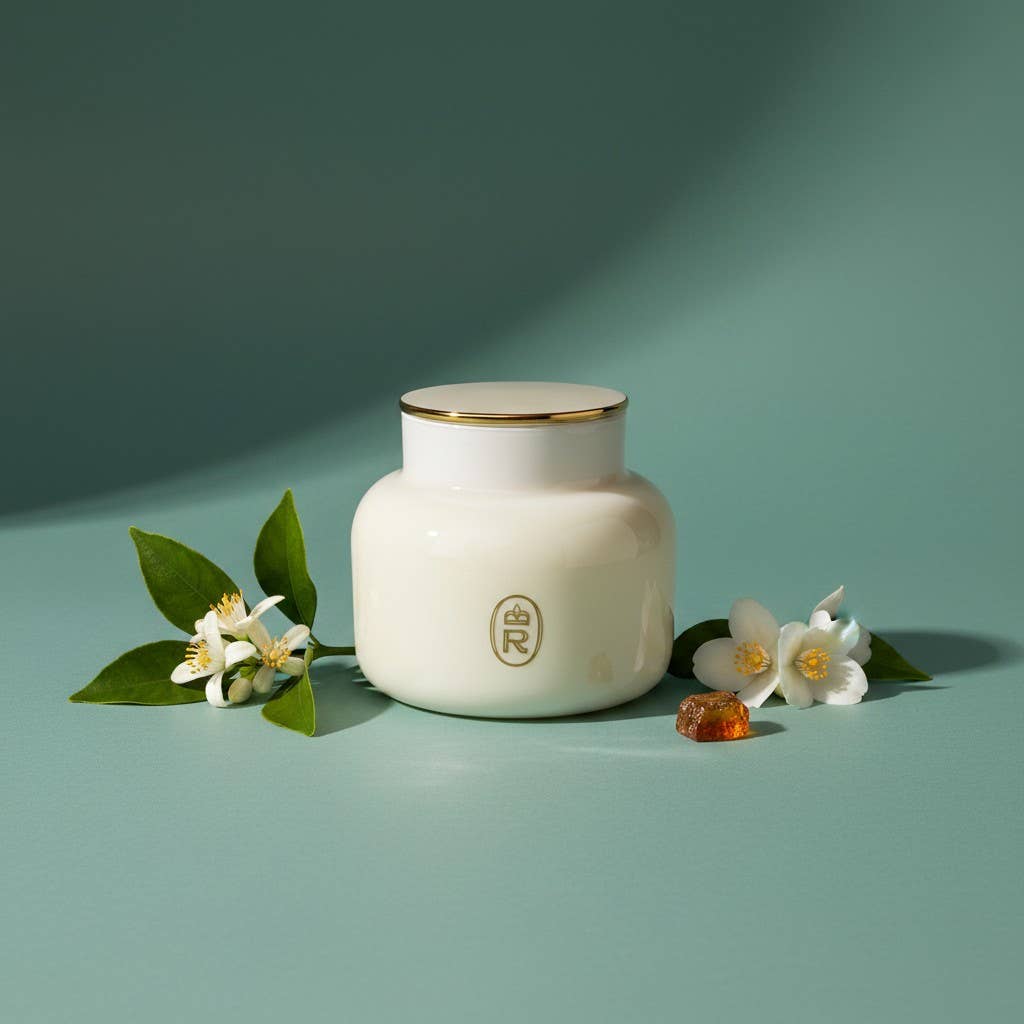 20 oz Heritage Candle: Belle