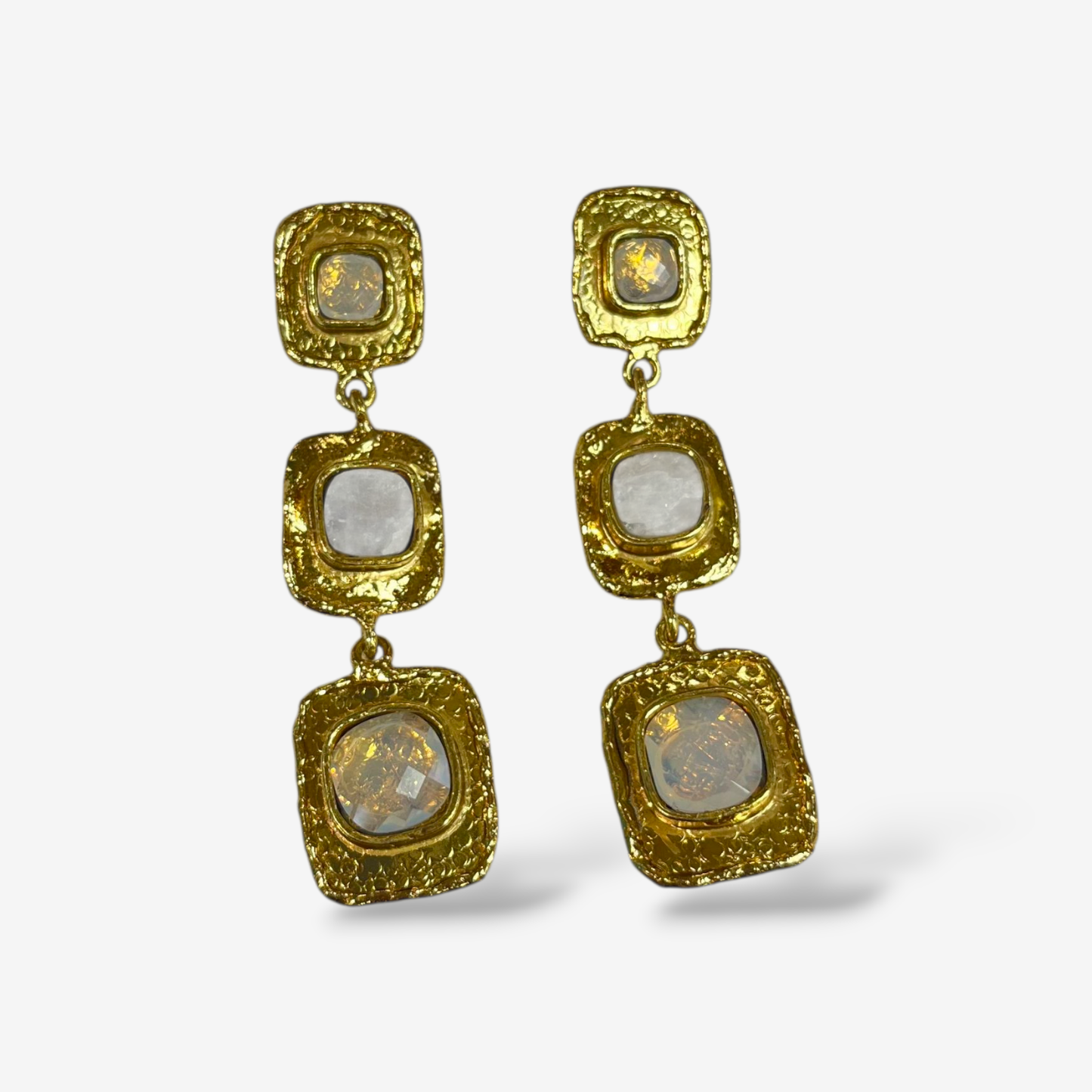 Katie Dangles: Moonstone