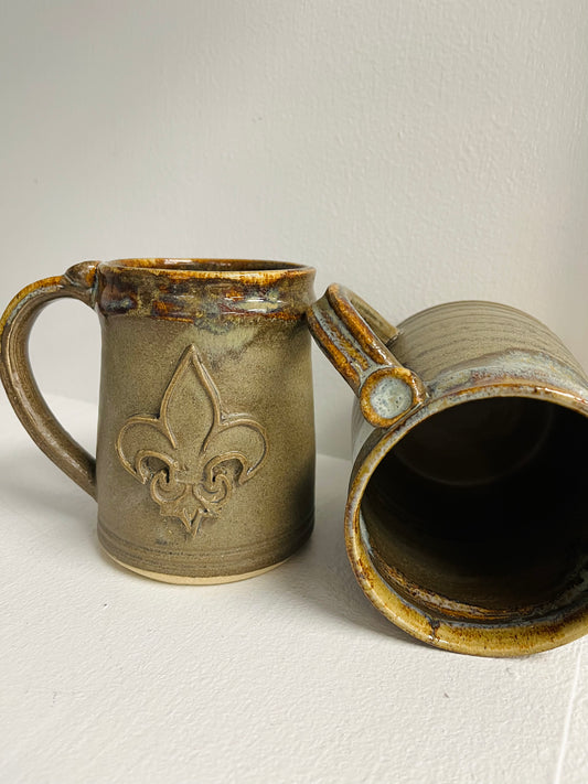 FP Fleur De Lis Original Mug In Mocha