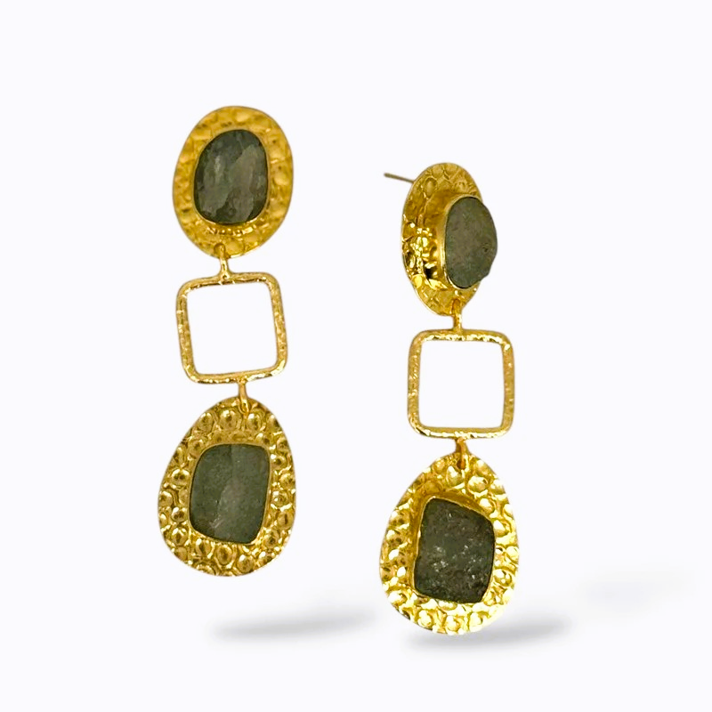 Aria Dangle Earrings: Amazonite