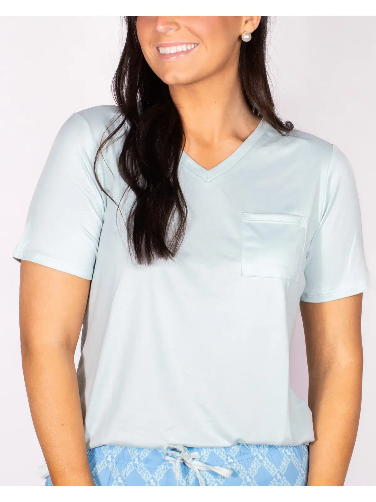 Highlands V-Neck Pocket Tee- Sky