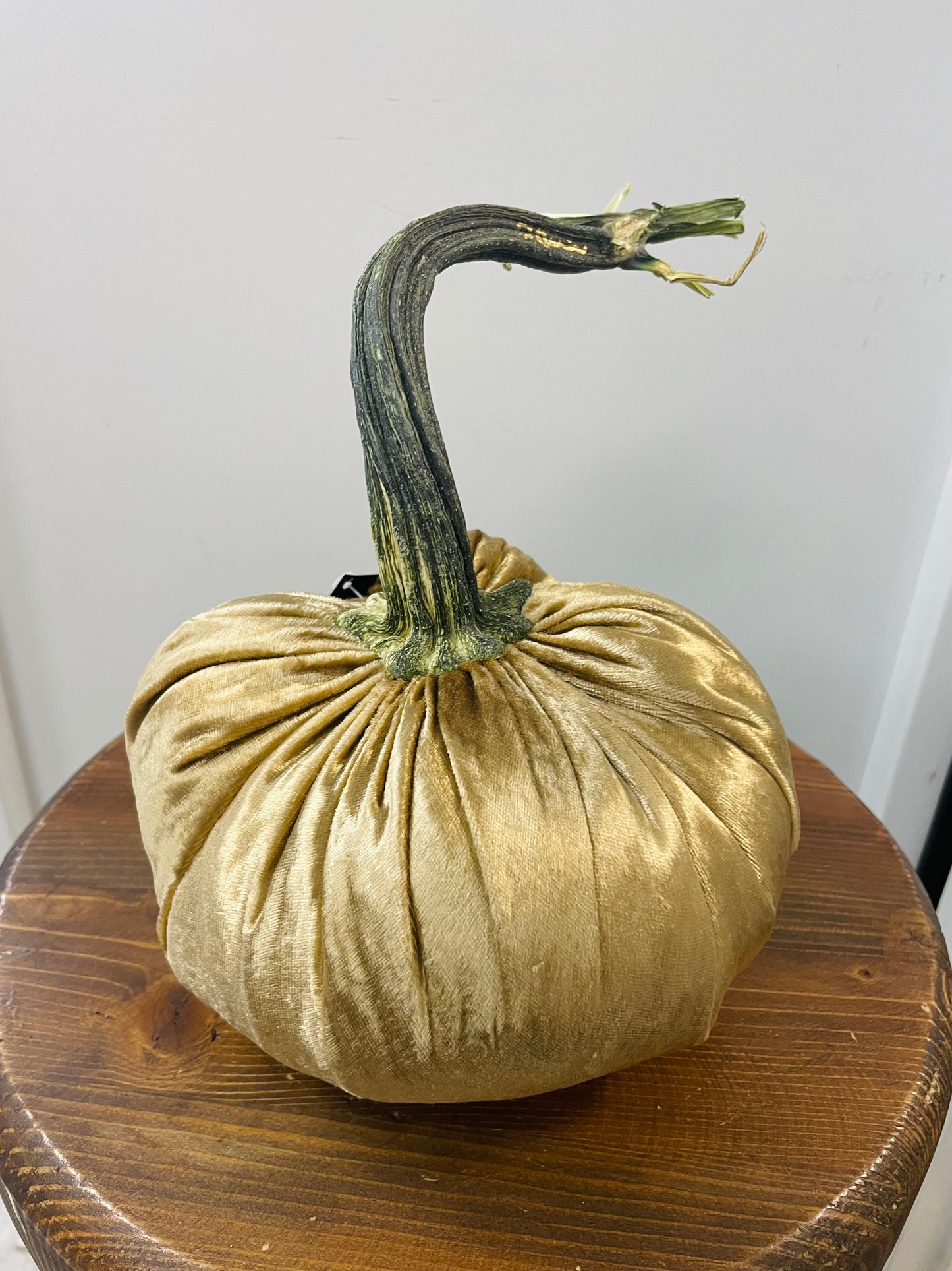 8 inch Pumpkins