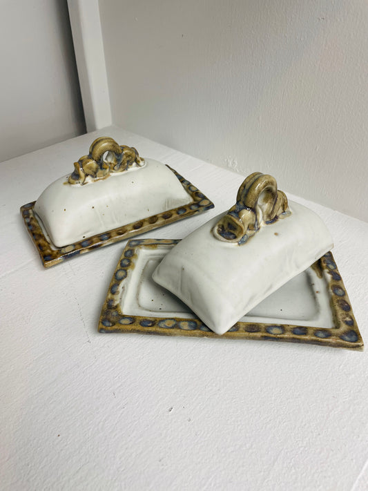 FP Butter Dish in Ivory Linen