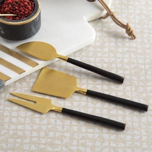 Cheese Set In Matte & Gold