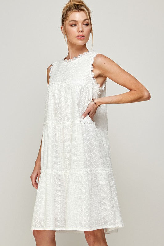 FINAL SALE Scalloped Lace Dress In White